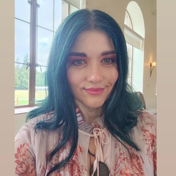 Meet your Posher, Marcia - Picture 1 of 1